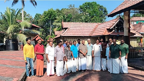 SNDP activists entered the temple wearing shirts