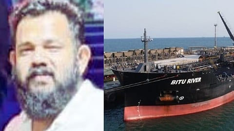 cargo ship crew abducted by sea pirates in Africa