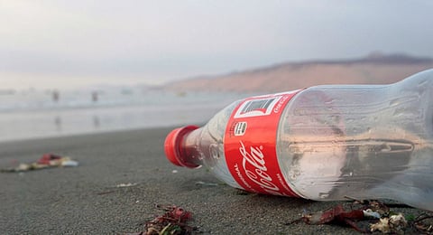 ജലാശയങ്ങളില് കൊക്കക്കോളയുടെ മാലിന്യങ്ങള്, 2030 ല് 603 ദശലക്ഷം മെട്രിക് ടണ് പിന്നിടും, ആശങ്ക