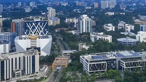 Urban Policy Commission submits final report