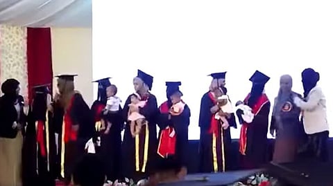 Home Births| ബിരുദദാനച്ചടങ്ങല്ല, വീട്ടില് പ്രസവിച്ചവര്ക്ക് അവാര്ഡും ആദരവും!; വൈറല് വിഡിയോ