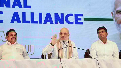 Amit Shah announces AIADMK-BJP alliance