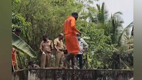 Body of unidentified woman found in water tank of abandoned house; owner abroad