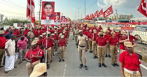 പ്രത്യാശയുടെ ചുവപ്പ് പടര്ത്തിയ പാര്ട്ടി കോണ്ഗ്രസ്