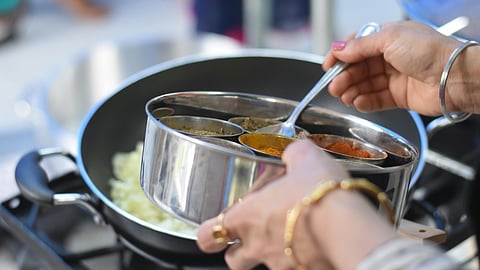 indian kitchen cooking