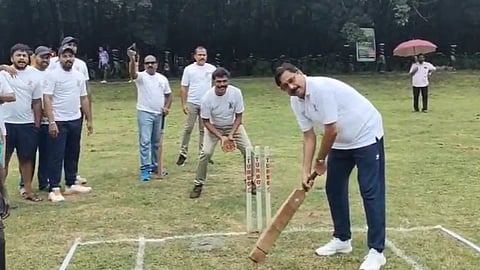 Sports Minister plays cricket at Palappilly Estate ground