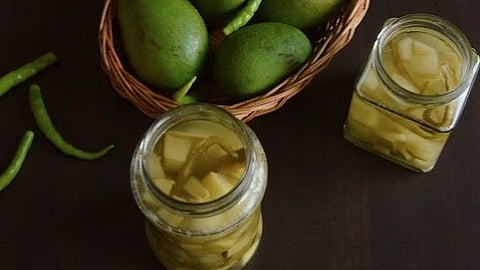 Raw Mangoes in Brine