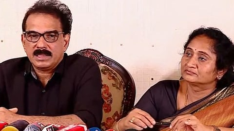 Andhra Minister visits Kitex headquarters, invites Sabu