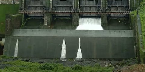 Kerala Rain Malampuzha and Banasura dams opened alert issued on river banks