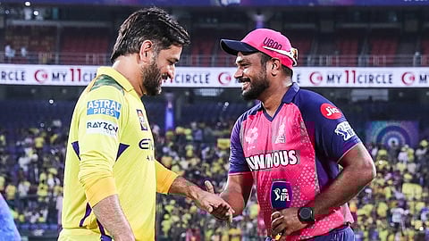 Dhoni and Sanju Samson during the IPL clash