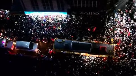 vs achuthanandan mourning procession continues