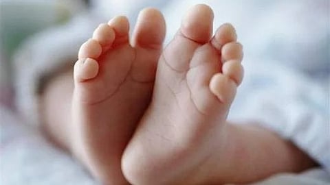 woman kills her child