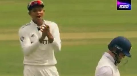 Jaiswal arguing with Duckett