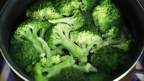 BROCCOLI cooking