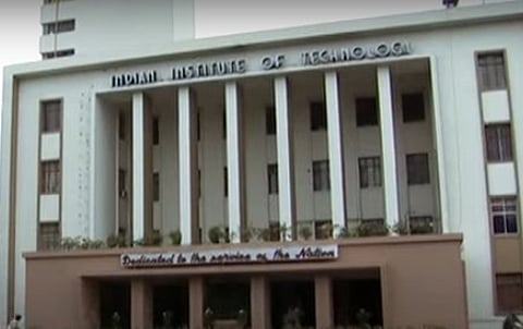 IIT Kharagpur revokes notice on segregation of veg, non veg seating arrangements in hostel