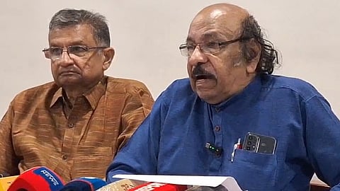 Sachidanandan and Ashokan Charuvil at pressconference