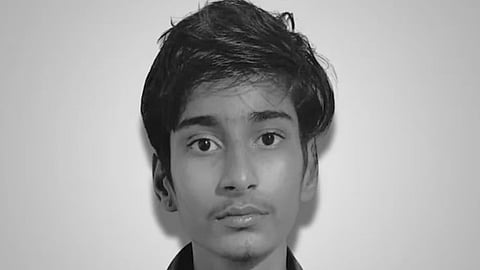 Rejected Love Proposal: Former Student Attacks Teacher with Petrol in Narsinghpur