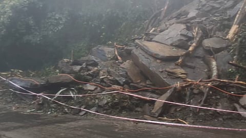 Thamarassery churam Landslide, Efforts to remove stones and soil