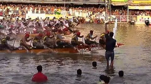 Veeyapuram Chundan wins Nehru Trophy