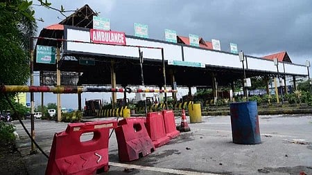 Paliyekkara toll Plaza