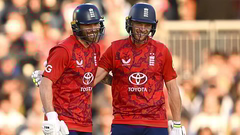 Phil Salt and Jos Buttler batting