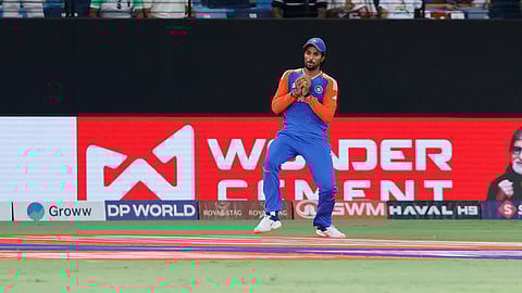 Tilak Verma catches and dismisses Fakhar Zaman