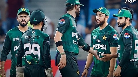 Pakistan defeats UAE to reach Super Four