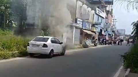 Car parked in Chalakudy catches fire, video