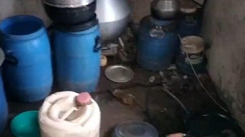 Gas cylinder leak causes fire Seven injured