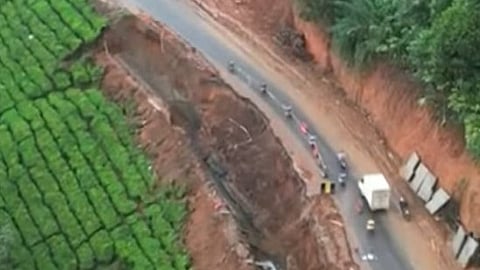 Landslide on the National Highway in Pallivasal, Munnar