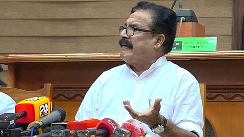 Thrissur Mayor mk varghese again blames TN Prathapan