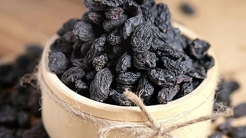 Black Raisins