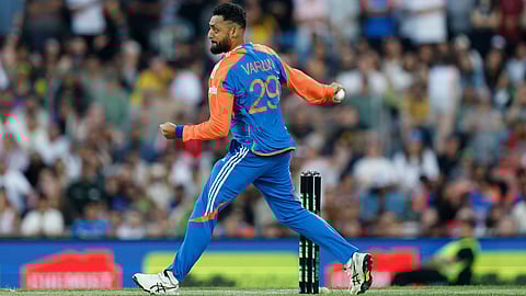 Varun Chakravarthy's bowling