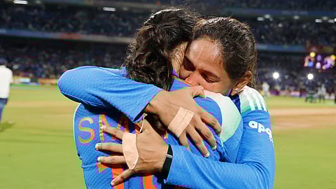 harmanpreet kaur, smriti mandhana emotional moments