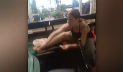 A foreign woman was bitten by a stray dog