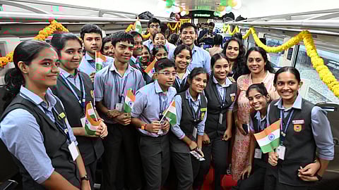 PM Modi Flags Off New Vande Bharat Train between ernakulam and bengaluru