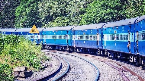 Passenger falls between train and track in Aluva, leg injured