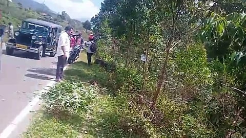 Jeep loses control and falls in Munnar