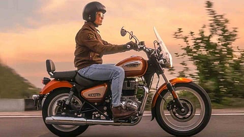 Royal Enfield Meteor 350 Sundowner Orange Launched