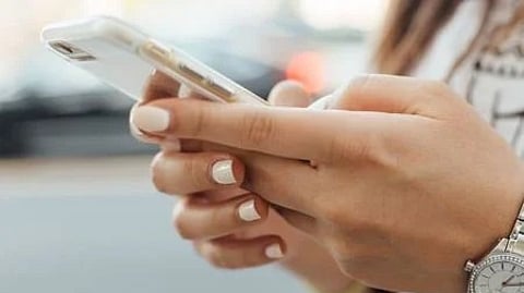 Centre Orders Preloading Smartphones With Sanchar Saathi app