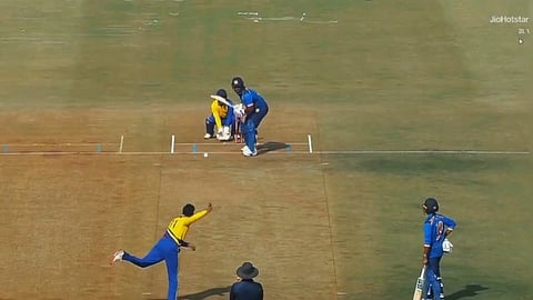 Sanju's firepower sees Kerala crush Mumbai, Asif takes 5 wickets