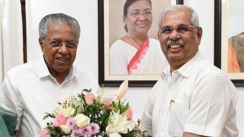 chief minister pinarayi vijayan meets governor rajendra arlekar