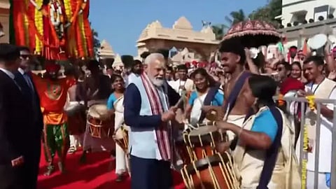 Prime Minister narendra modi Plays Traditional Drums At Somnath Swabhiman Parv