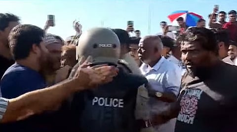 National Highway 66 UDF resist toll collection at Pantheerankavu