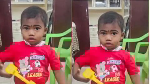 Two-year-old boy abandoned on train; police searching for parents