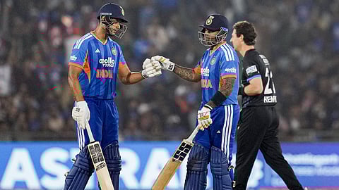 India's Shivam Dube and Suryakumar Yadav during the second T20I cricket match between India and New Zealand