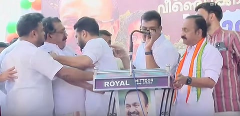 Widespread criticism Puthuyuga Yatra led by VD Satheesan in Kuttiady