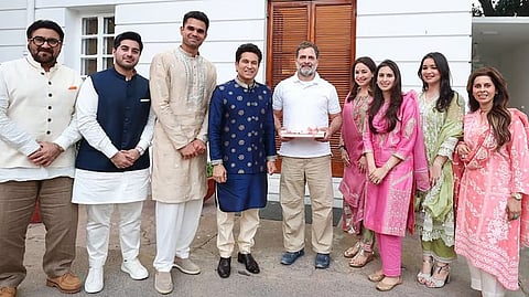 Sachin Tendulkar and his family with Rahul Gandhi