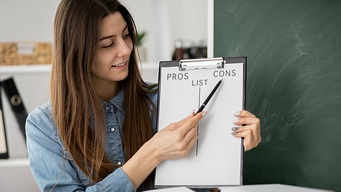 6 Important Factors to Consider When Choosing a Course After 10th and Plus Two