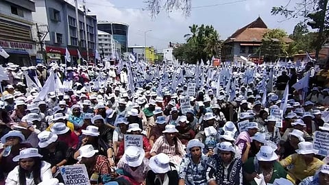 Kozhikode private hospital nurses' day-night strike ends